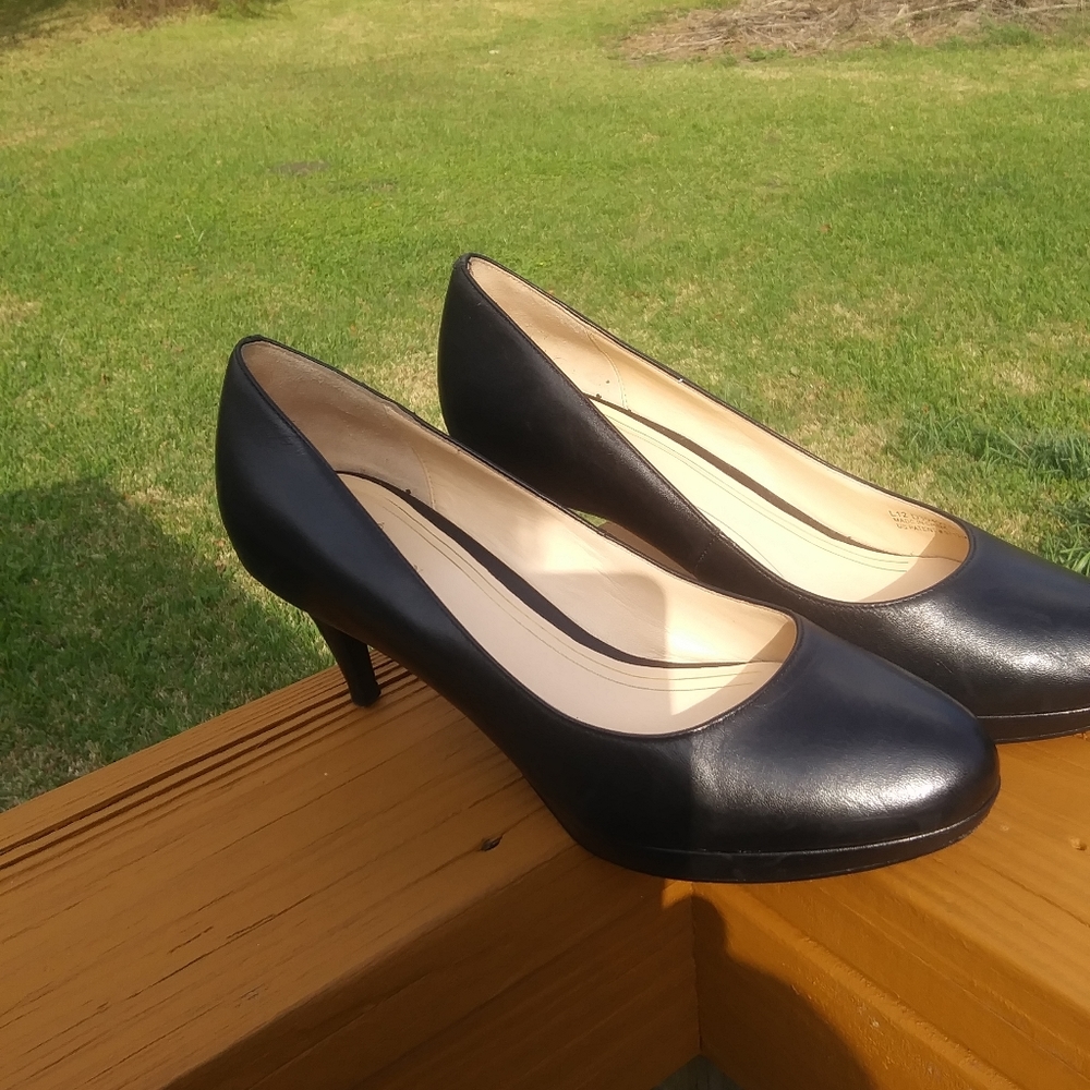 Cole Haan - Picture 2 of 4